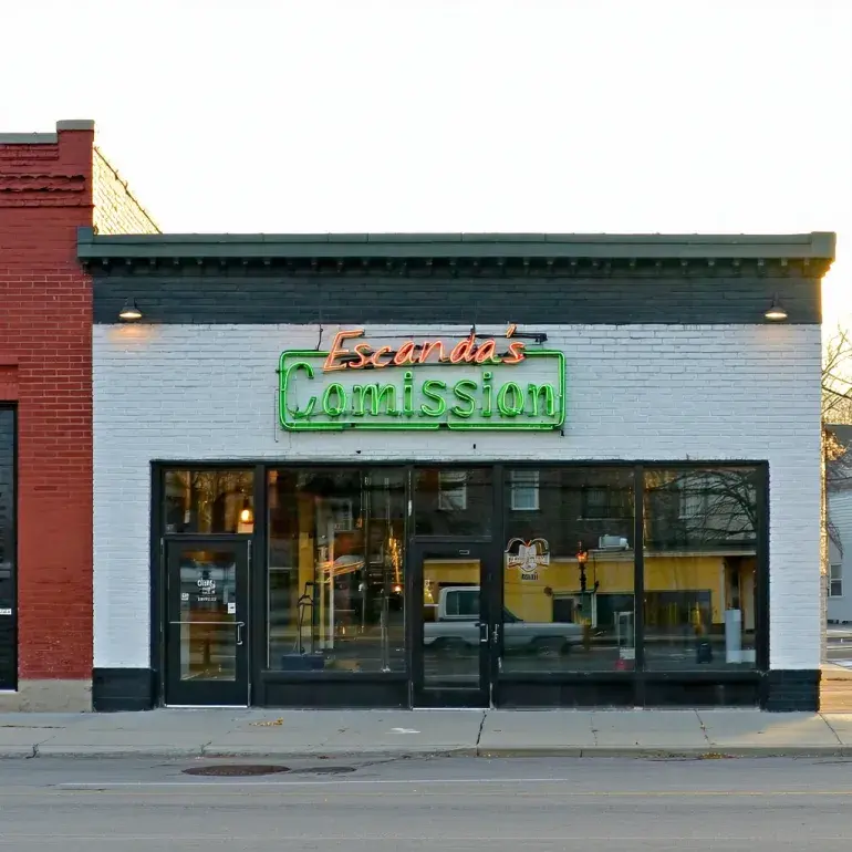 Escanaba Commission Greenlights Marijuana Shop on Dormant Hudson’s Site